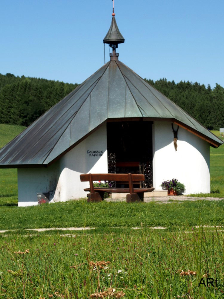 Lourdeskapelle zwischen der Kernstadt und Hochemmingen