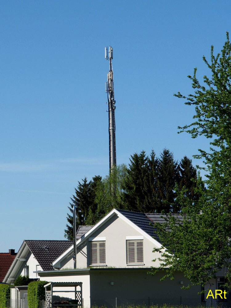 Mobilfunk-Sendeantenne an der Vermittlungstelle der Deutschen Telekom an der Friedrichstraße